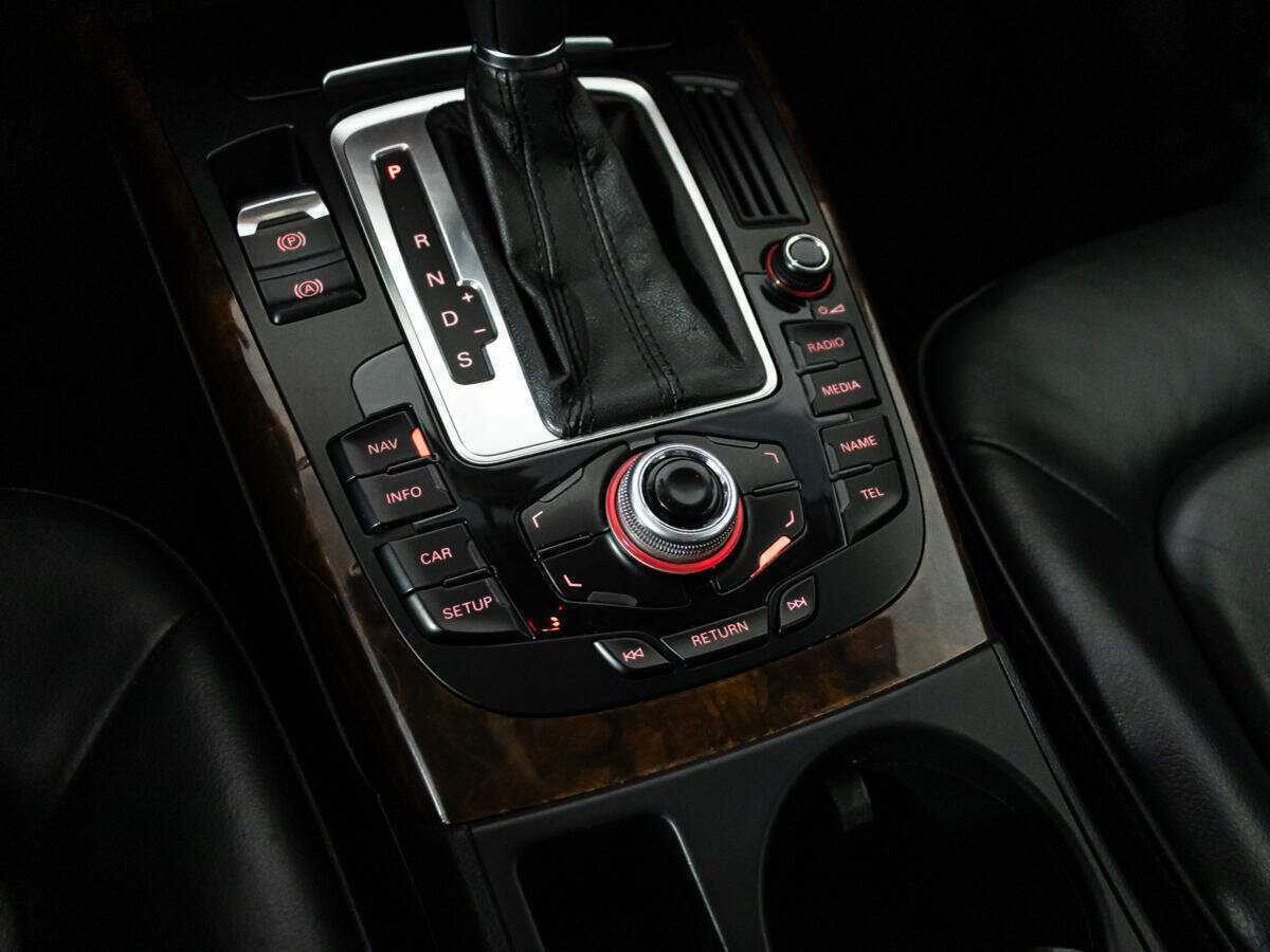 Купить Audi A4, 2010, 240 930 км, фото №20