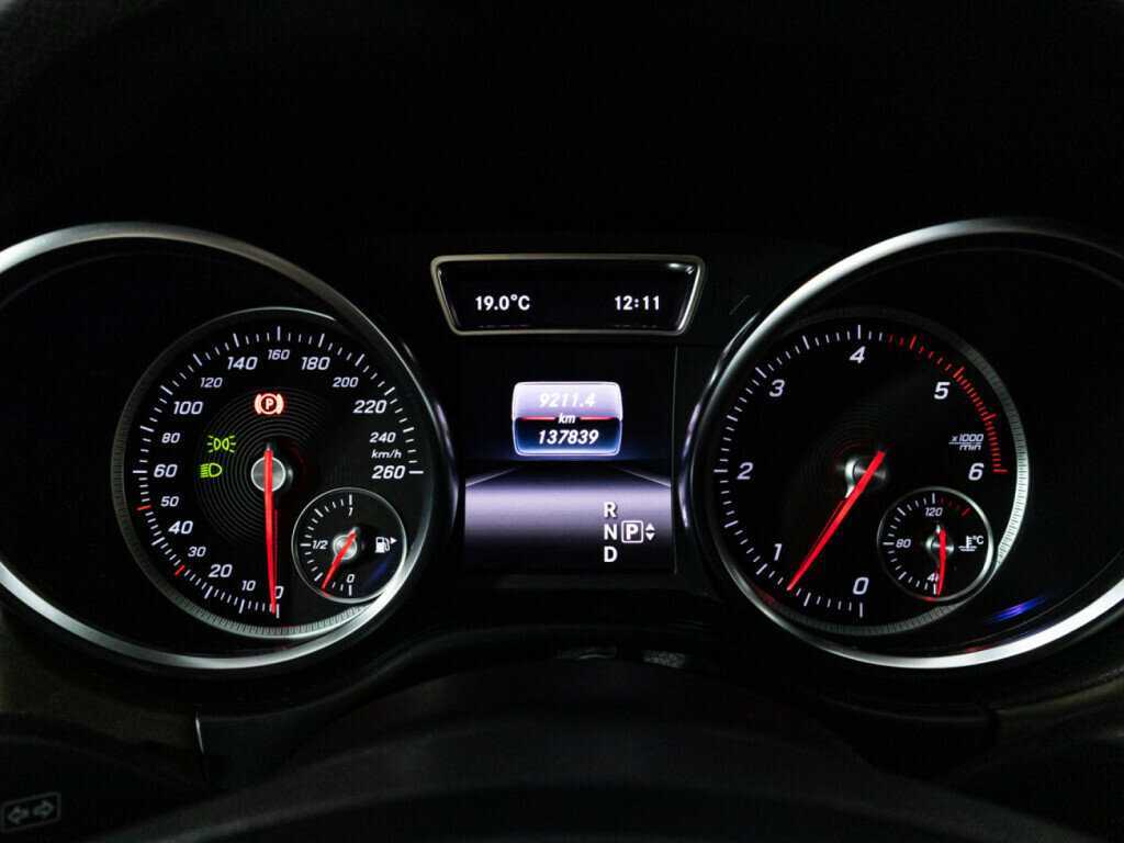 Купить Mercedes-Benz GLE 250 d, 2016, 137 664 км, фото №12