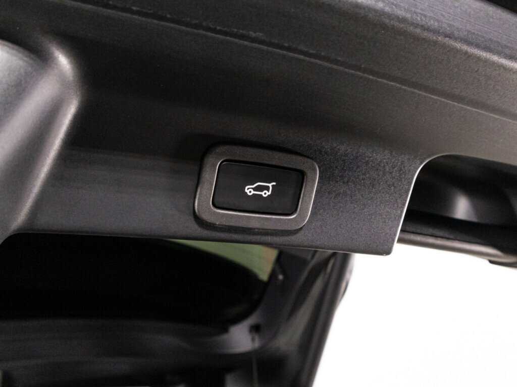 Купить Jaguar F-Pace, 2018, 76 223 км, фото №15