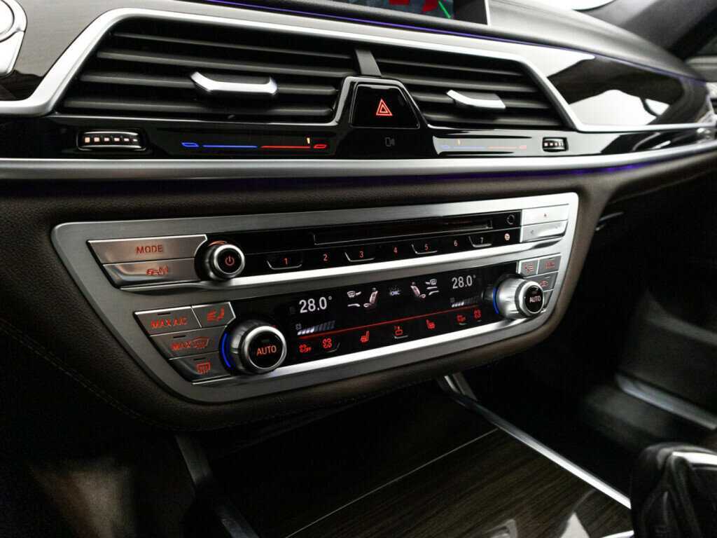 Купить BMW 7 серии Long 730Ld xDrive, 2016, 209 470 км, фото №19