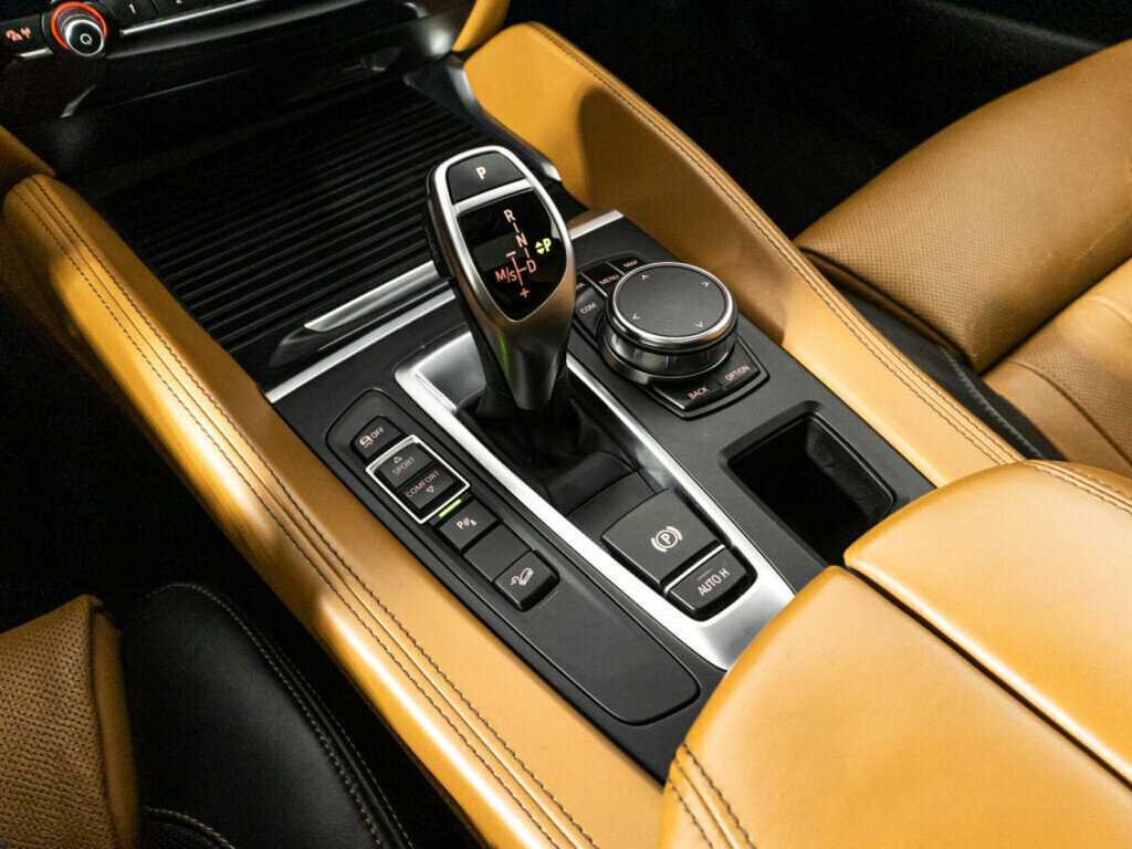 Купить BMW X6 40d, 2018, 170 715 км, фото №17