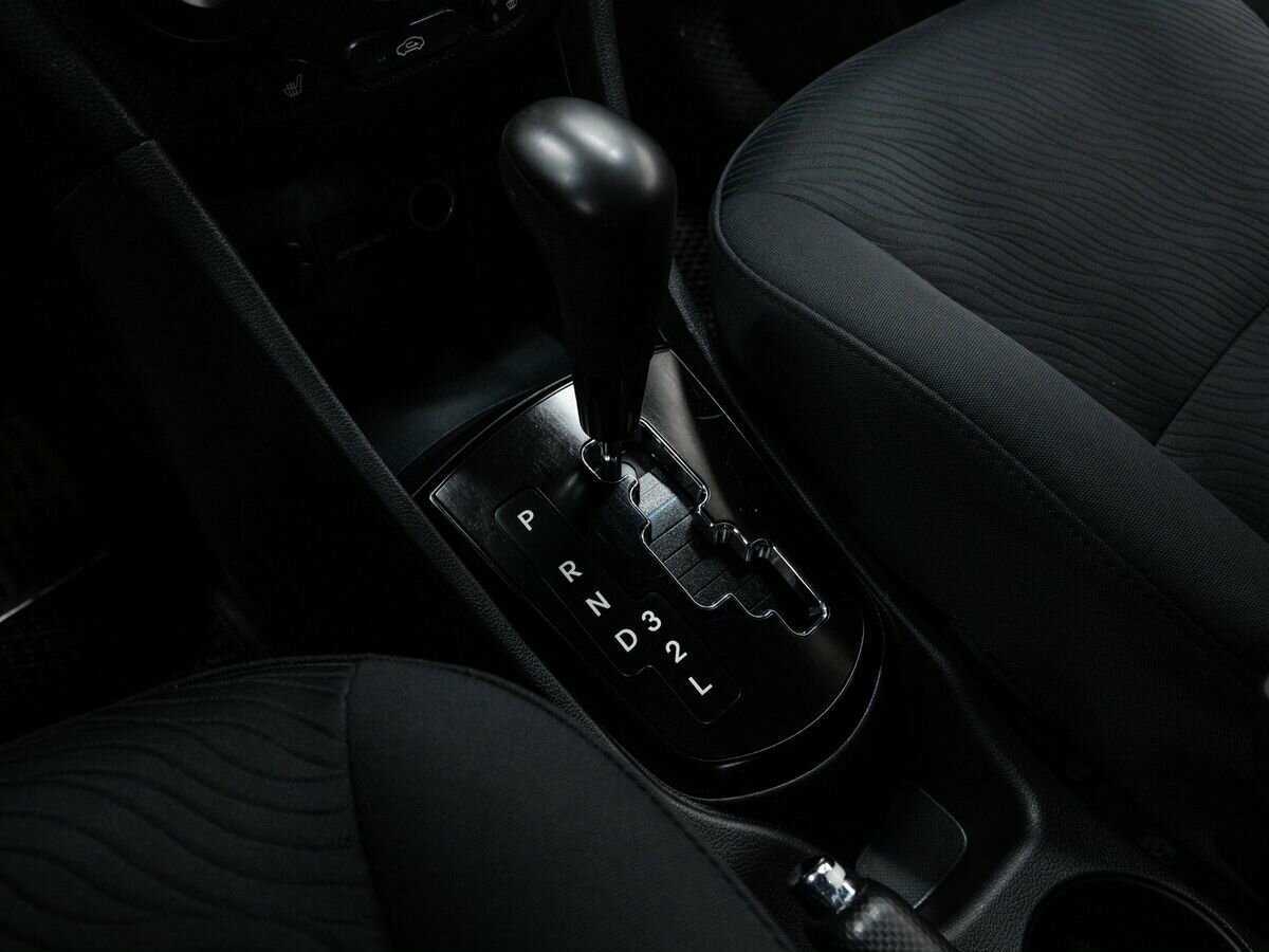 Купить Hyundai Solaris, 2011, 185 000 км, фото №17