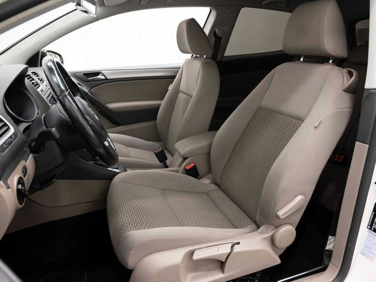 Купить Volkswagen Golf, 2011, 178 885 км, фото №9