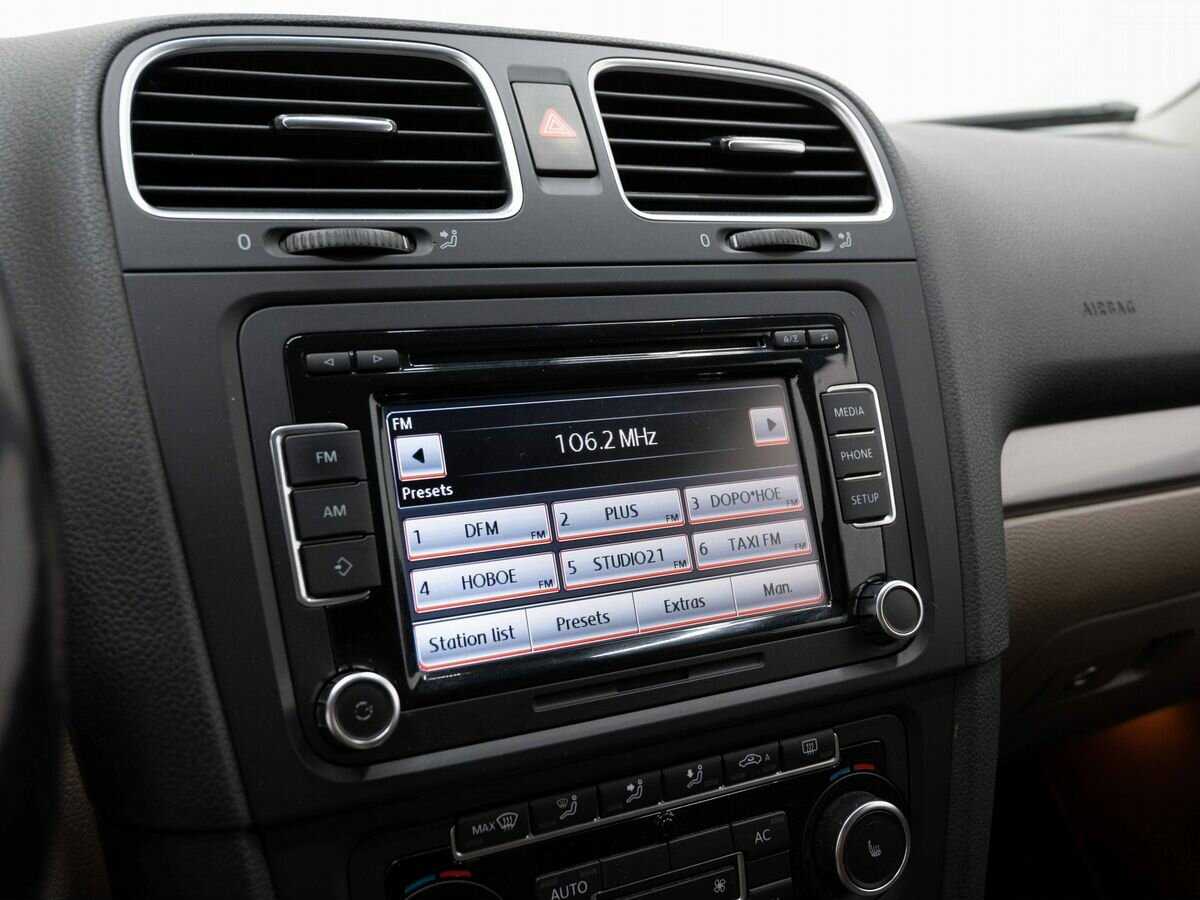 Купить Volkswagen Golf, 2011, 178 885 км, фото №17