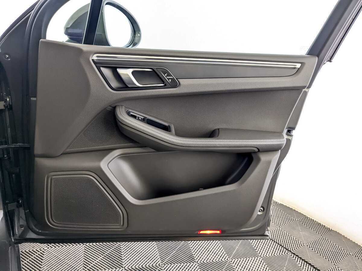 Купить Porsche Macan, 2018, 100 862 км, фото №24