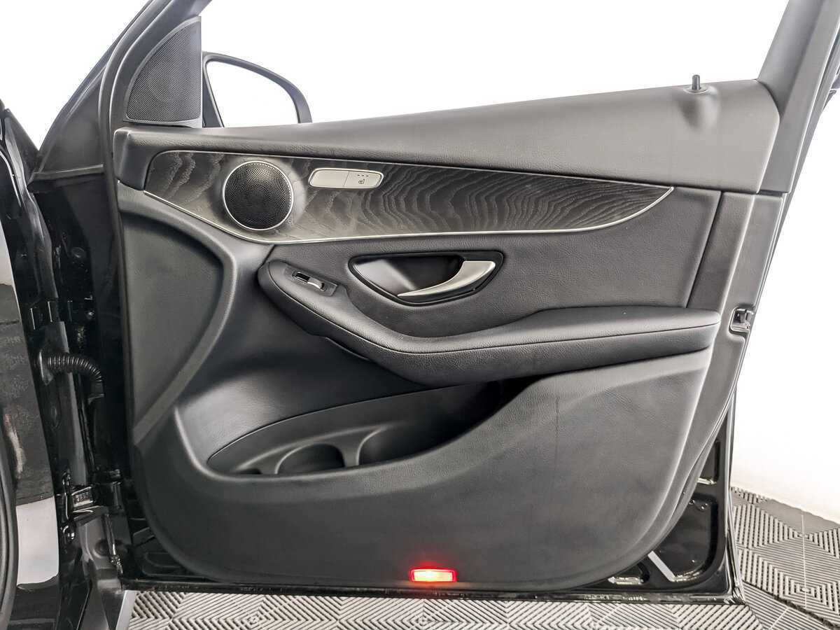 Купить Mercedes-Benz GLC 200, 2019, 104 056 км, фото №25