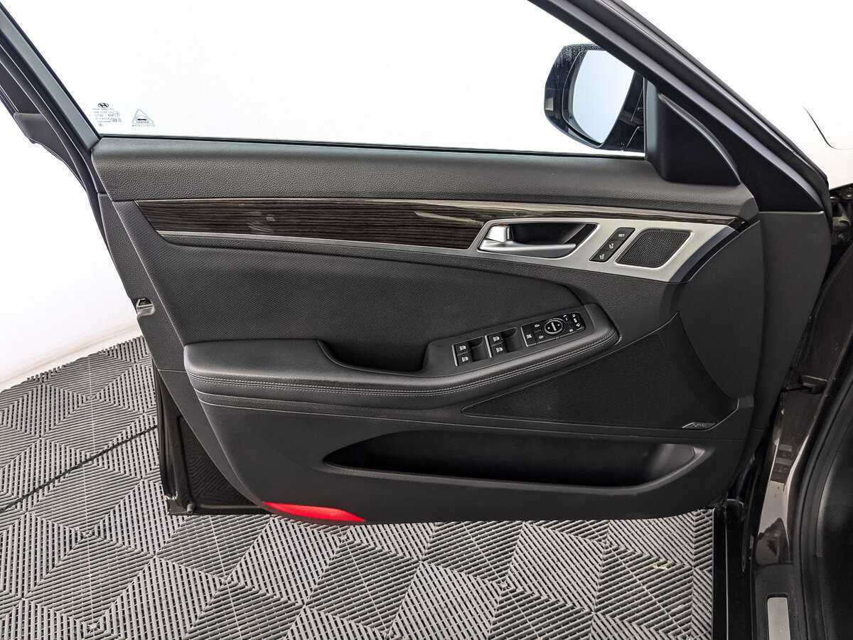 Купить Hyundai Genesis, 2015, 88 628 км, фото №18