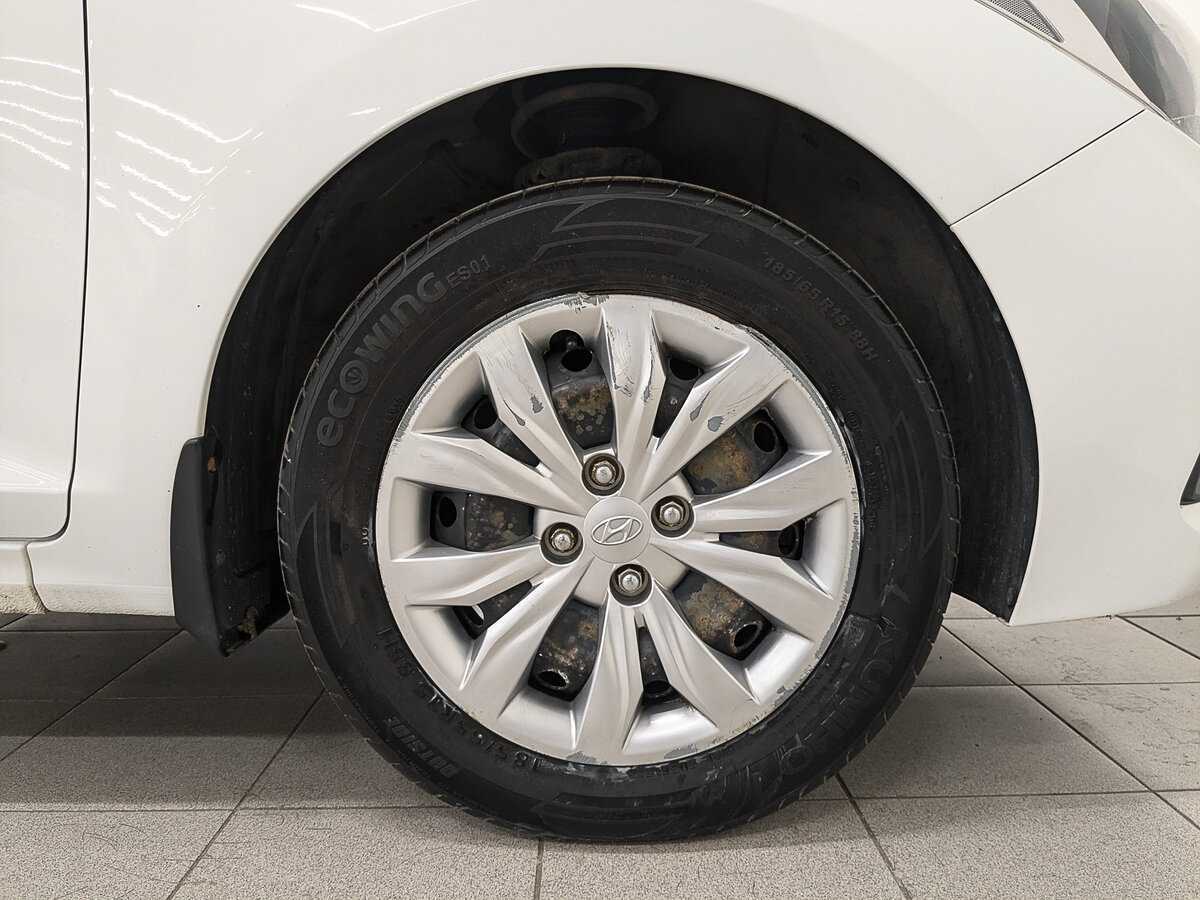 Купить Hyundai Solaris, 2017, 88 966 км, фото №12