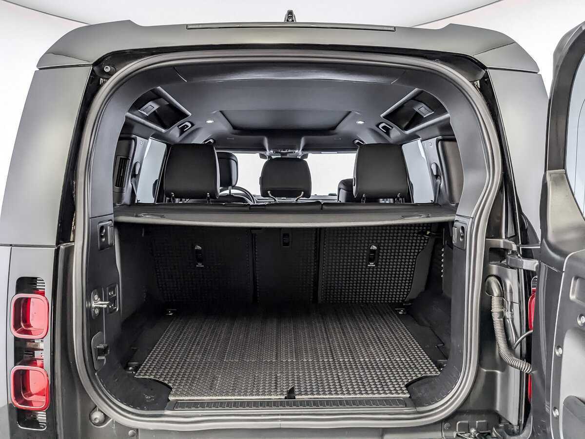 Купить Land Rover Defender 110, 2021, 61 571 км, фото №10