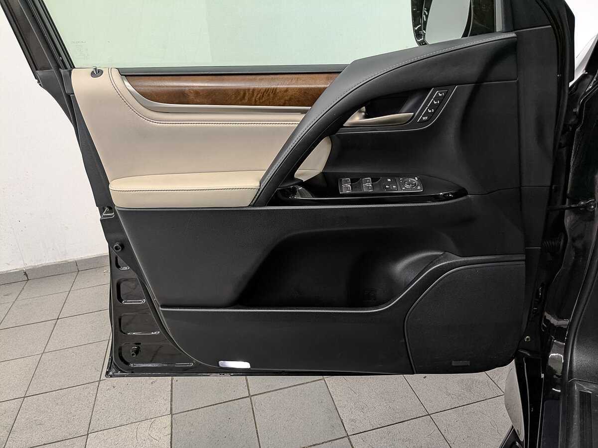 Купить Lexus LX 450d, 2018, 181 953 км, фото №19