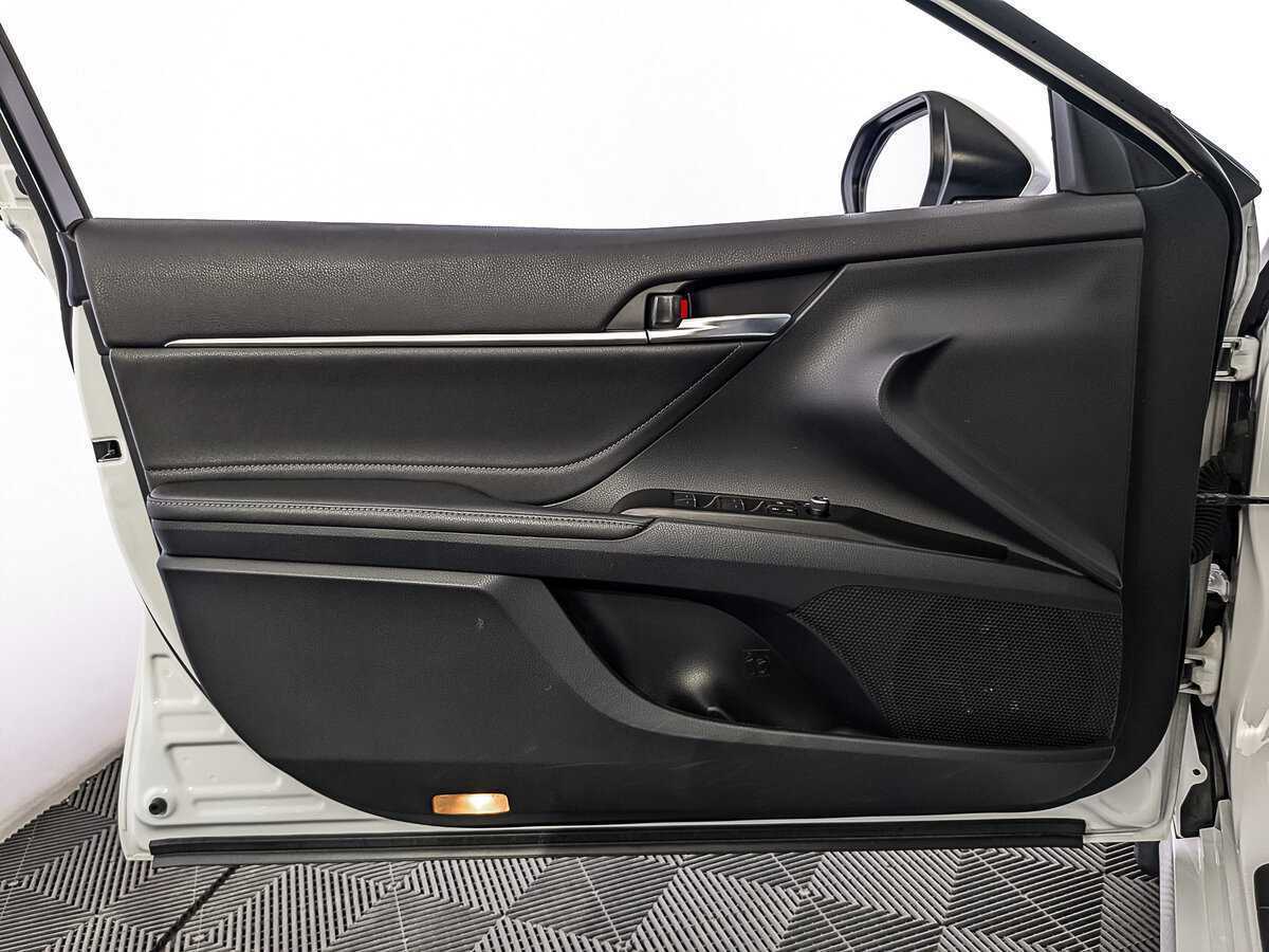 Купить Toyota Camry, 2021, 98 993 км, фото №19