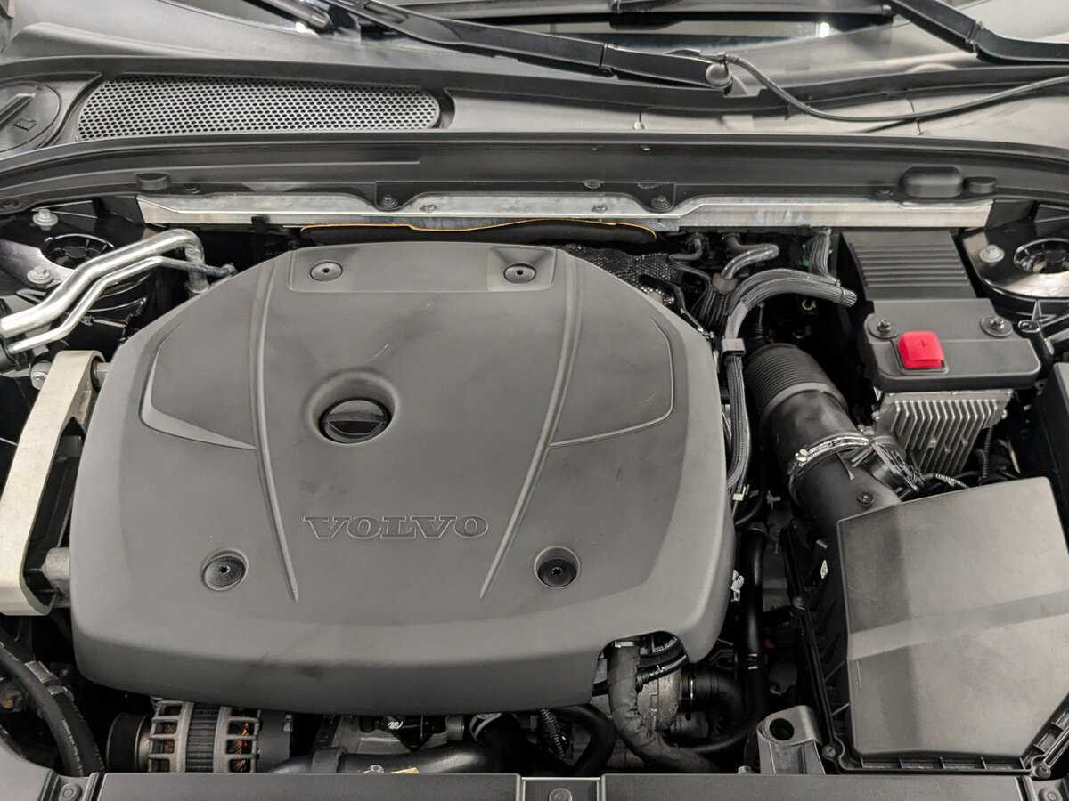 Купить Volvo V90 Cross Country, 2019, 48 092 км, фото №9