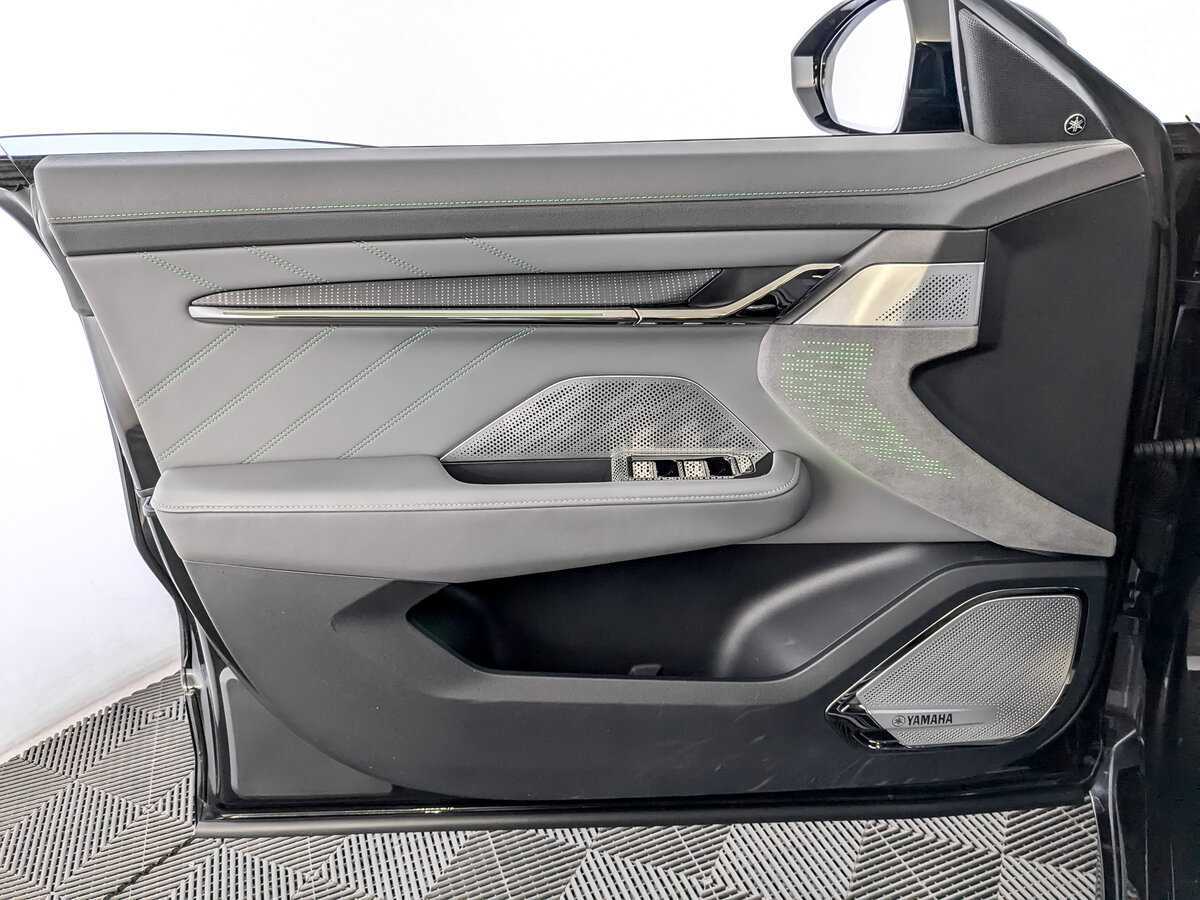 Купить Zeekr 001 100 kWh, 2022, 24 636 км, фото №19