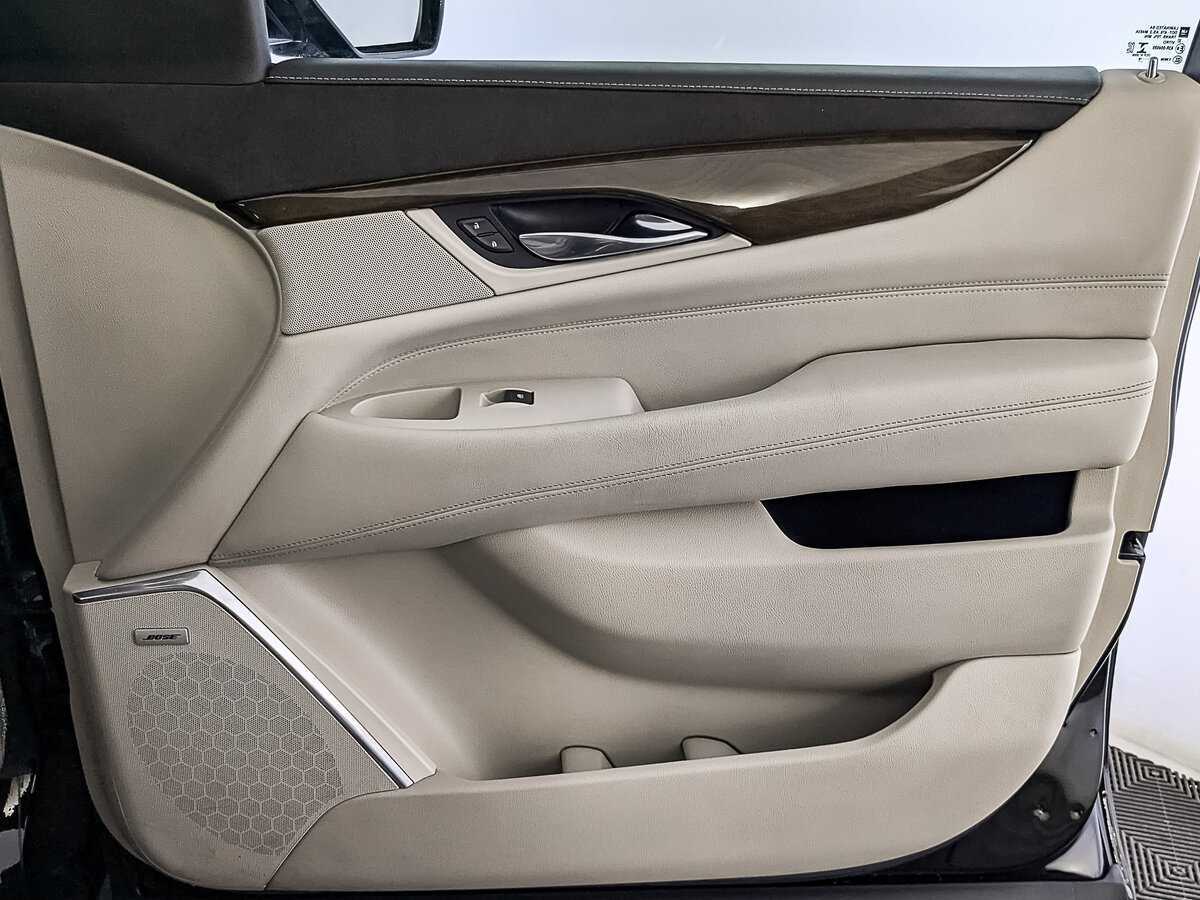 Купить Cadillac Escalade, 2018, 122 671 км, фото №25
