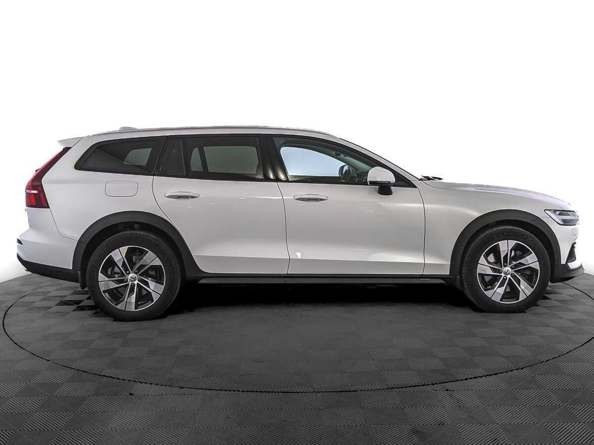 Купить Volvo V60 Cross Country, 2021, 49 372 км, фото №4