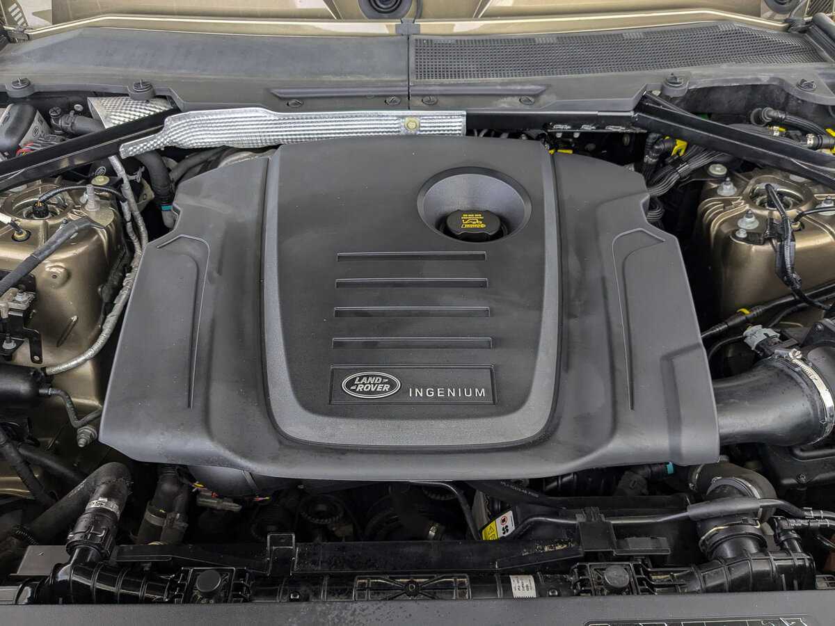 Купить Land Rover Defender 110, 2021, 51 833 км, фото №9