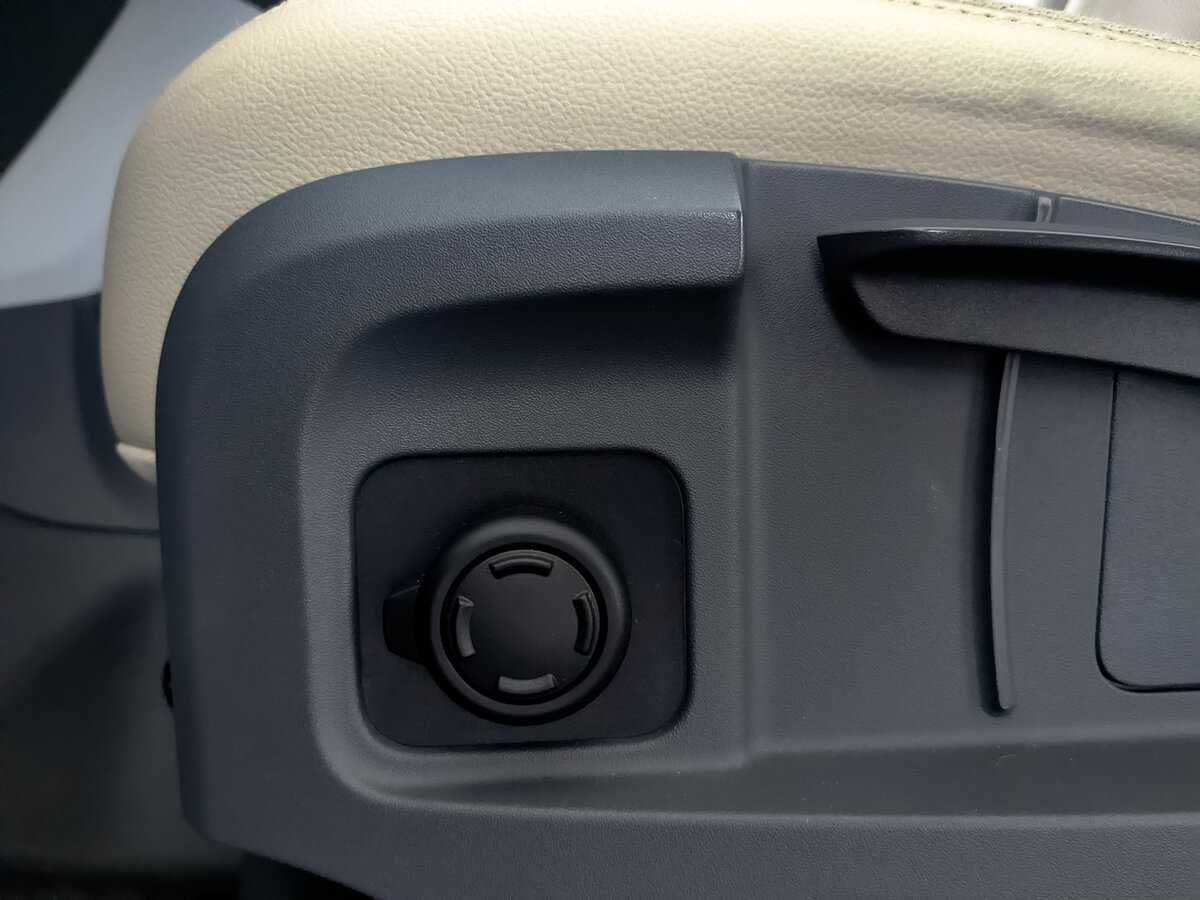 Купить Land Rover Defender 110, 2021, 51 833 км, фото №28