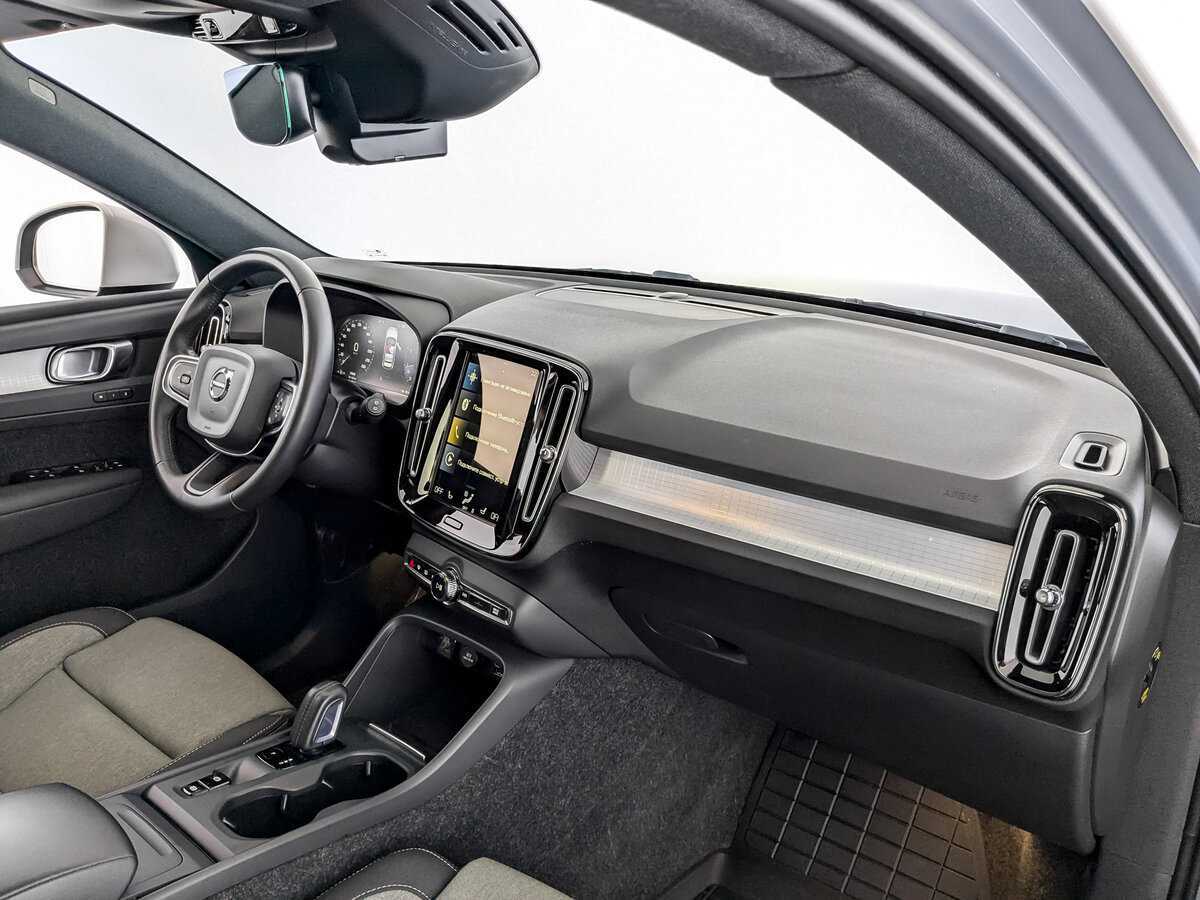 Купить Volvo XC40, 2021, 37 807 км, фото №11