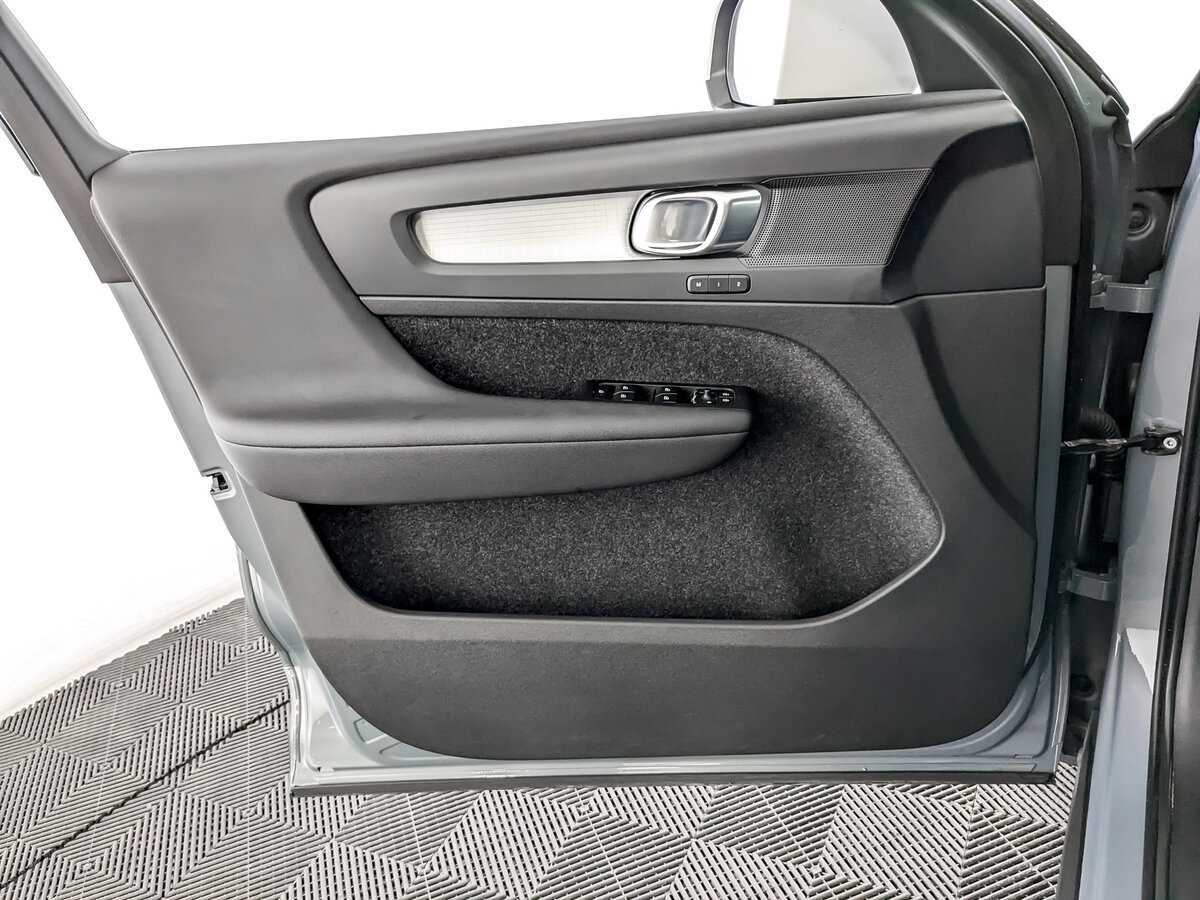 Купить Volvo XC40, 2021, 37 807 км, фото №19