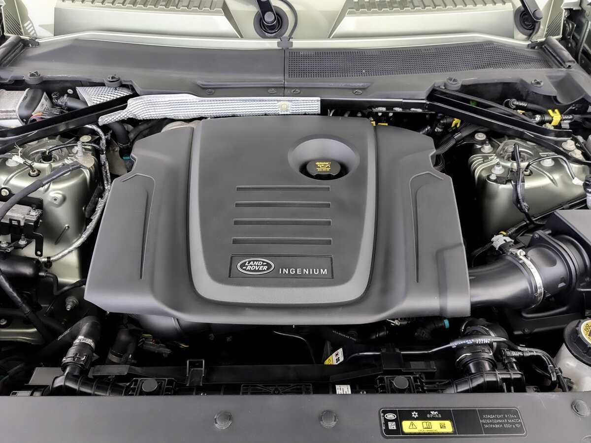 Купить Land Rover Defender 110, 2021, 66 300 км, фото №9