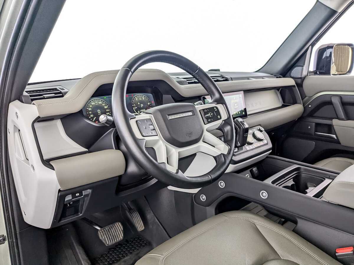 Купить Land Rover Defender 110, 2021, 66 300 км, фото №16