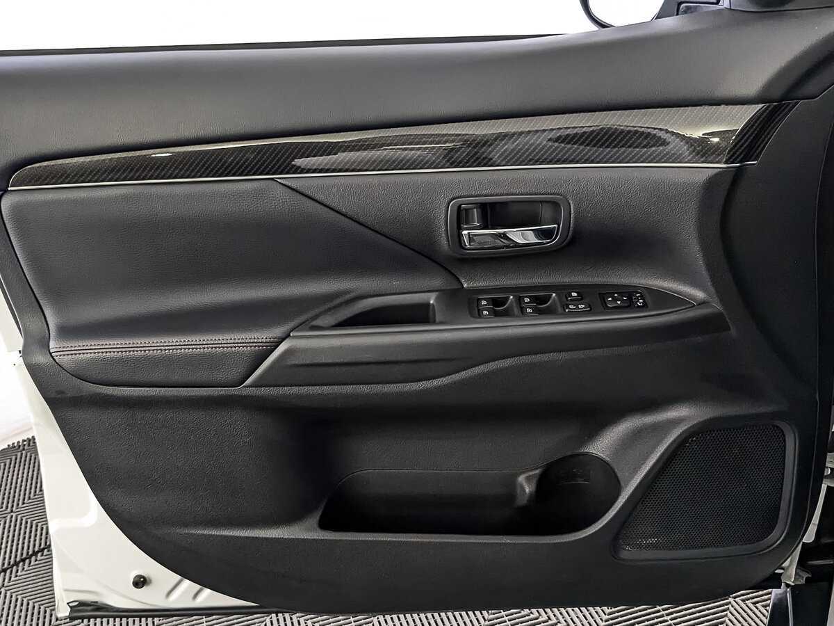 Купить Mitsubishi Outlander, 2022, 47 755 км, фото №19