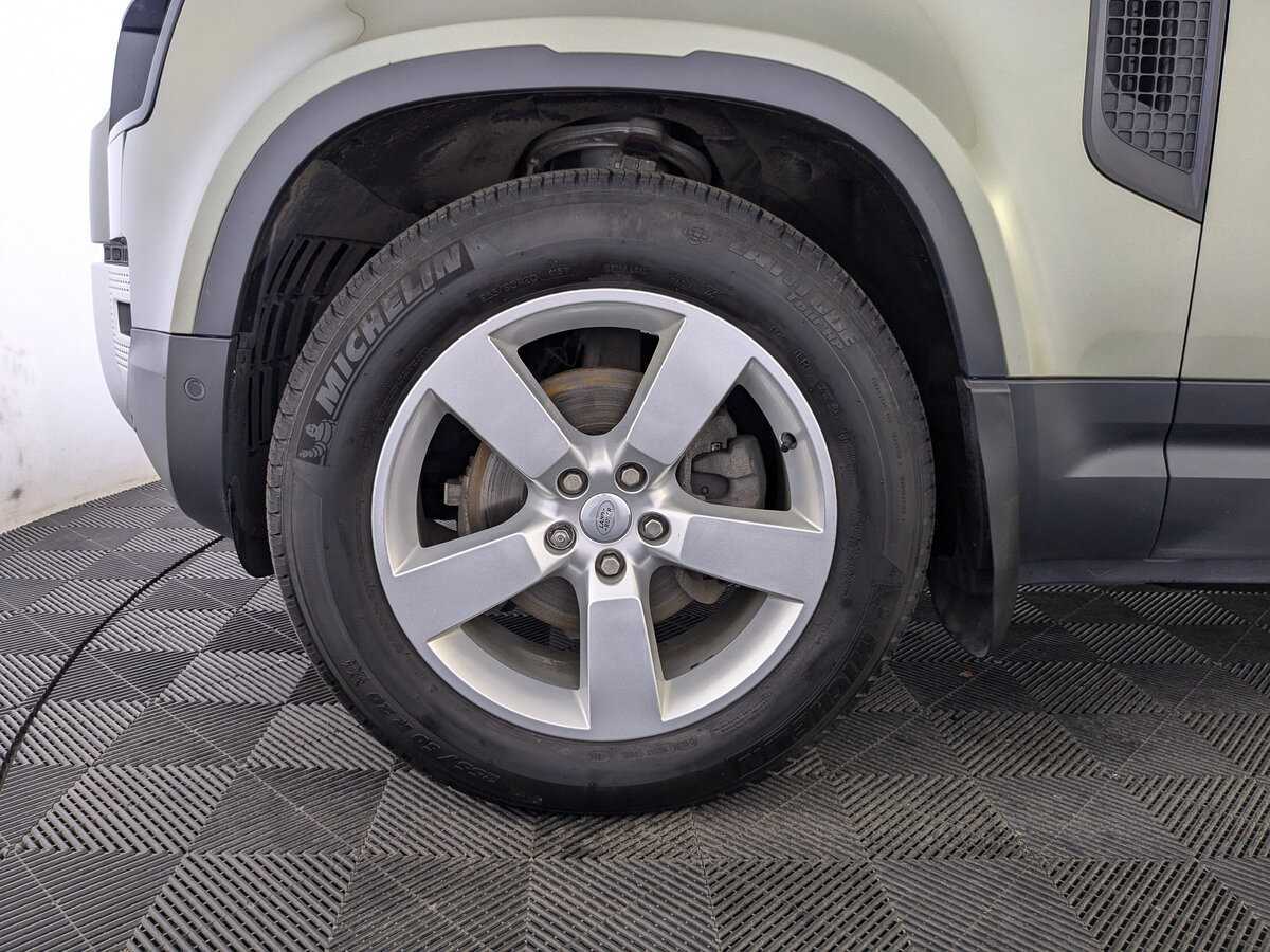 Купить Land Rover Defender 110, 2021, 61 005 км, фото №12