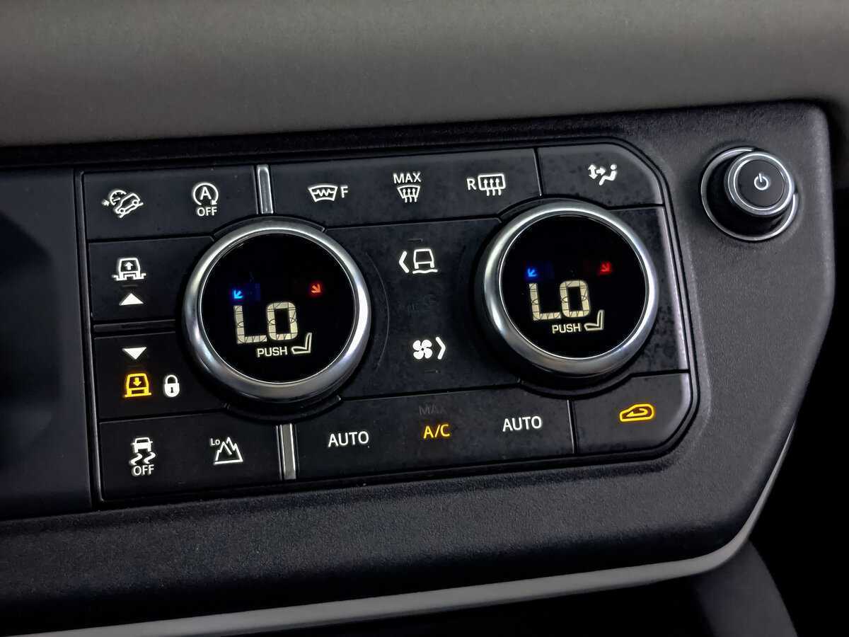 Купить Land Rover Defender 110, 2021, 61 005 км, фото №21