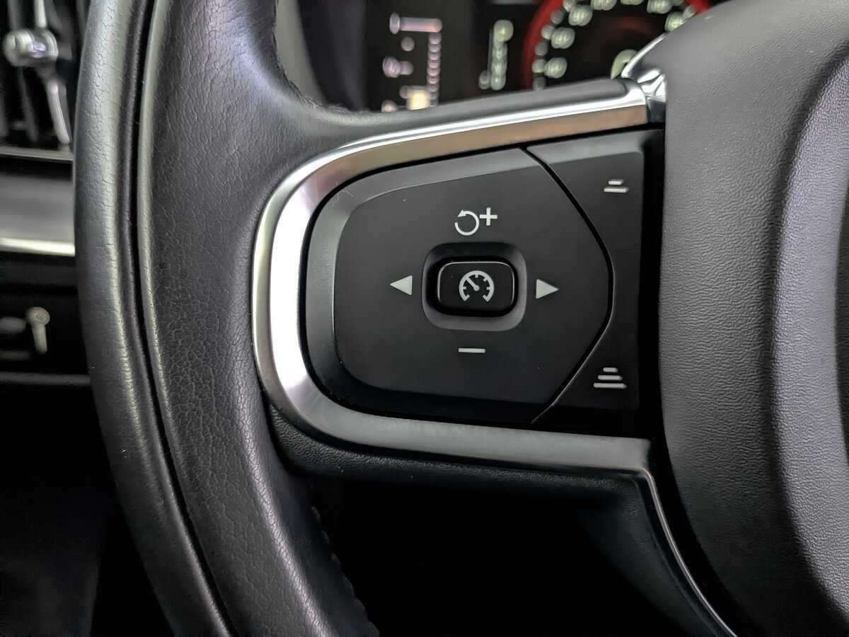 Купить Volvo XC60, 2019, 51 944 км, фото №25