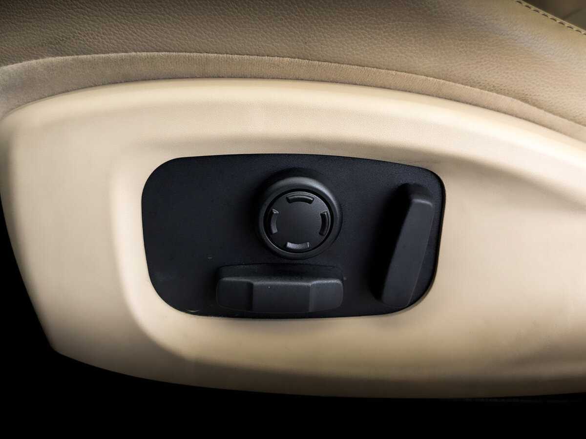 Купить Jaguar F-Pace, 2016, 29 189 км, фото №21