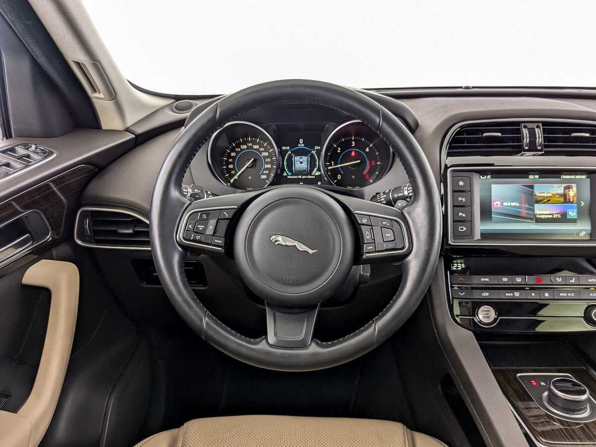 Купить Jaguar F-Pace, 2016, 29 189 км, фото №22