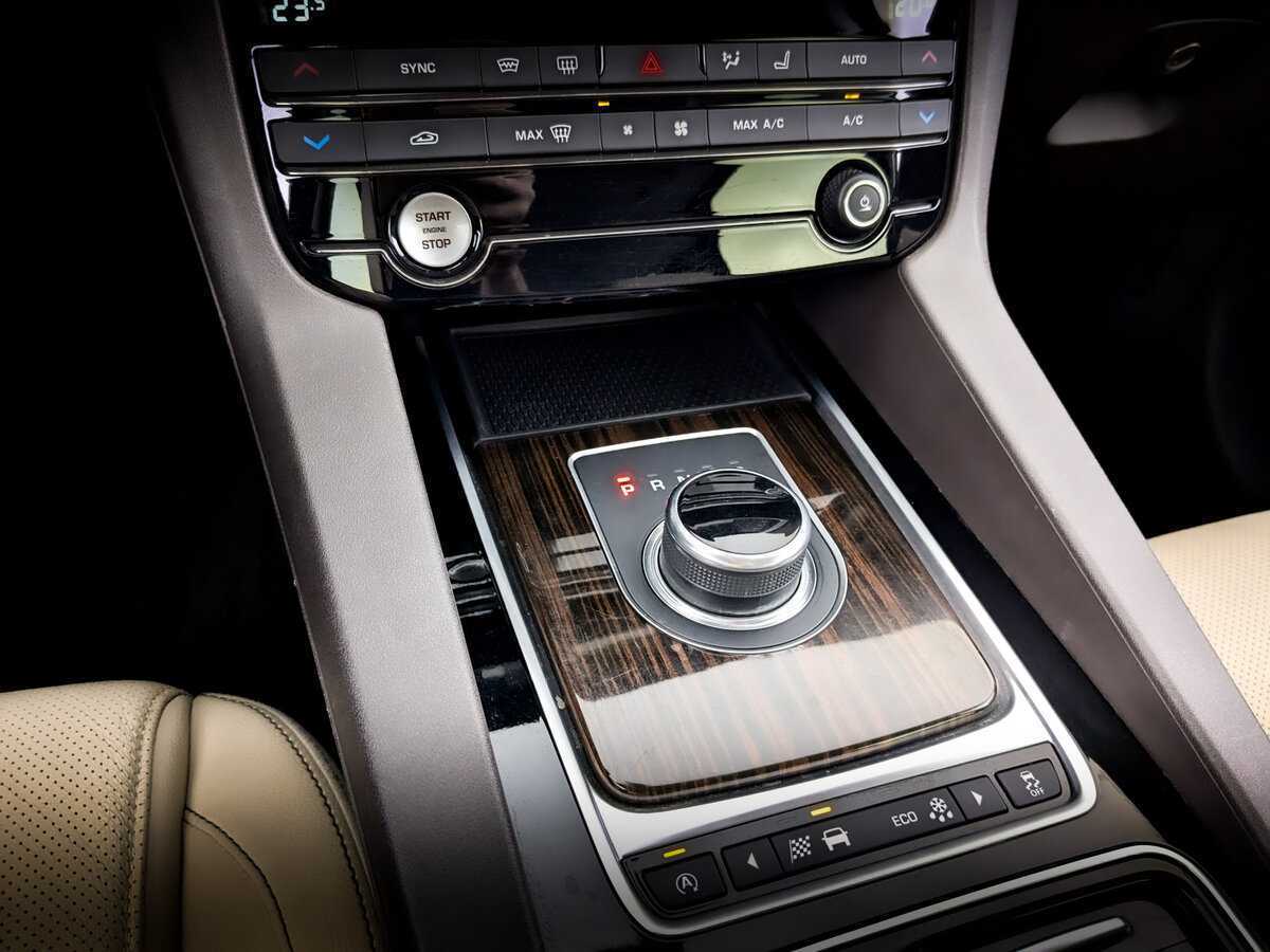 Купить Jaguar F-Pace, 2016, 29 189 км, фото №26