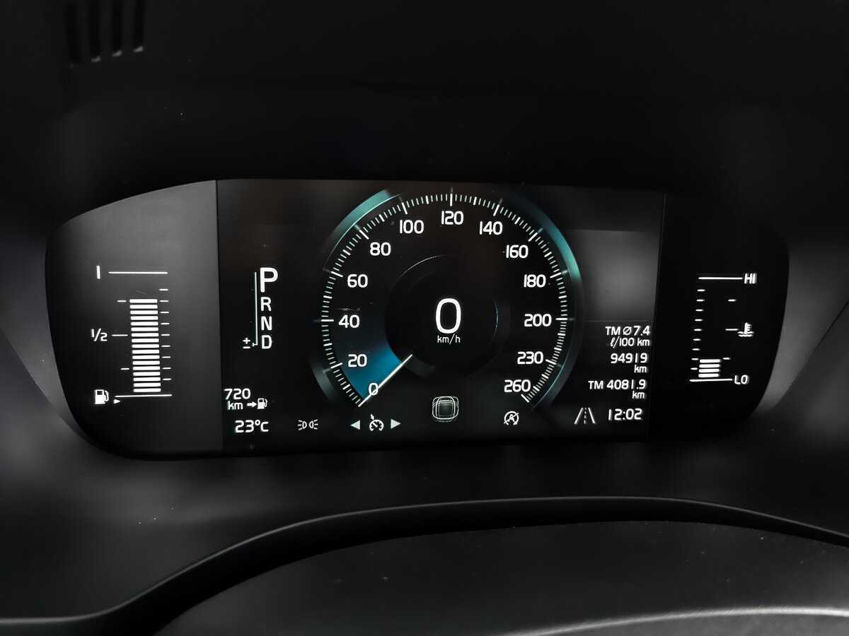 Купить Volvo XC60, 2020, 94 914 км, фото №16