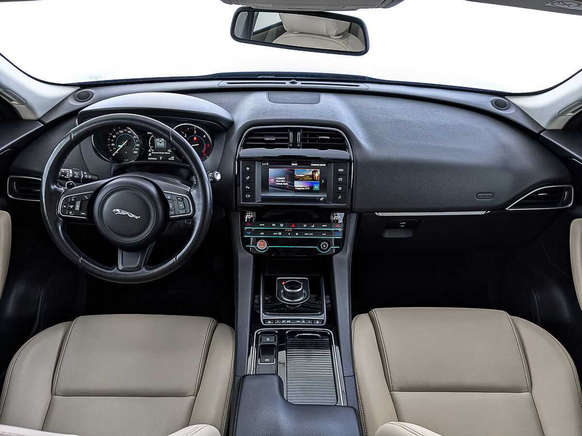 Купить Jaguar F-Pace, 2017, 68 956 км, фото №14