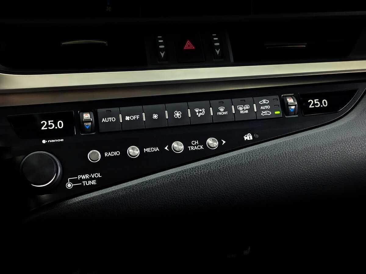 Купить Lexus ES 200, 2019, 77 254 км, фото №26