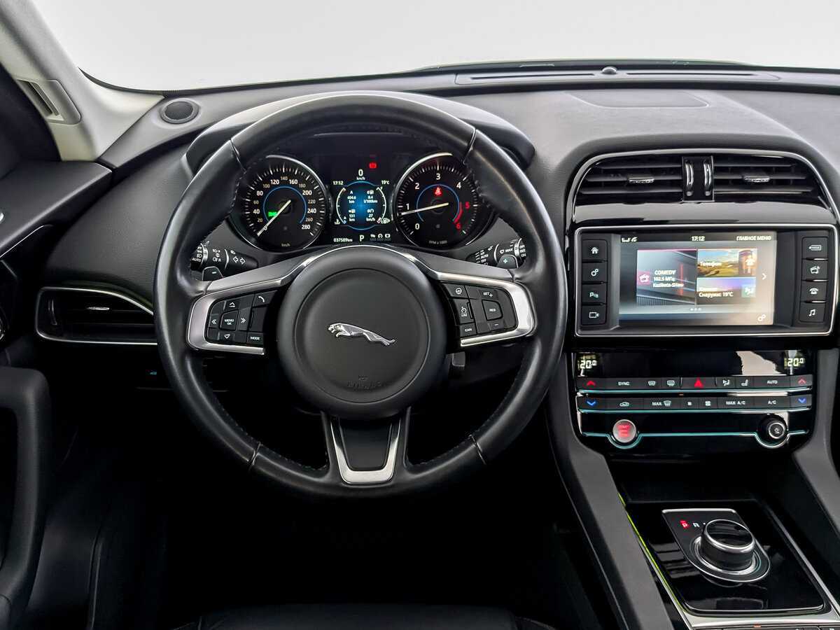 Купить Jaguar F-Pace, 2018, 37 587 км, фото №22