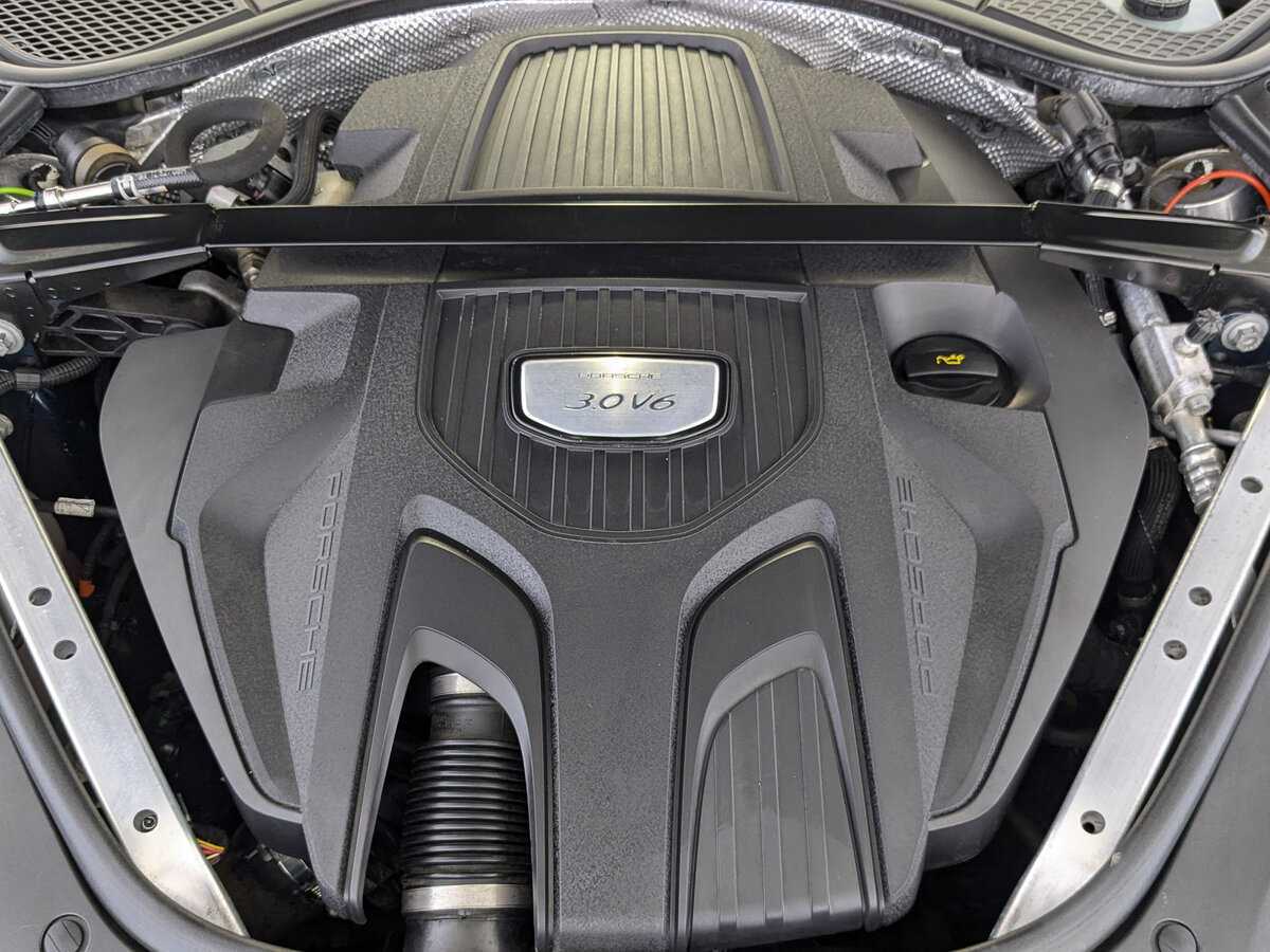 Купить Porsche Panamera 4, 2019, 96 179 км, фото №9