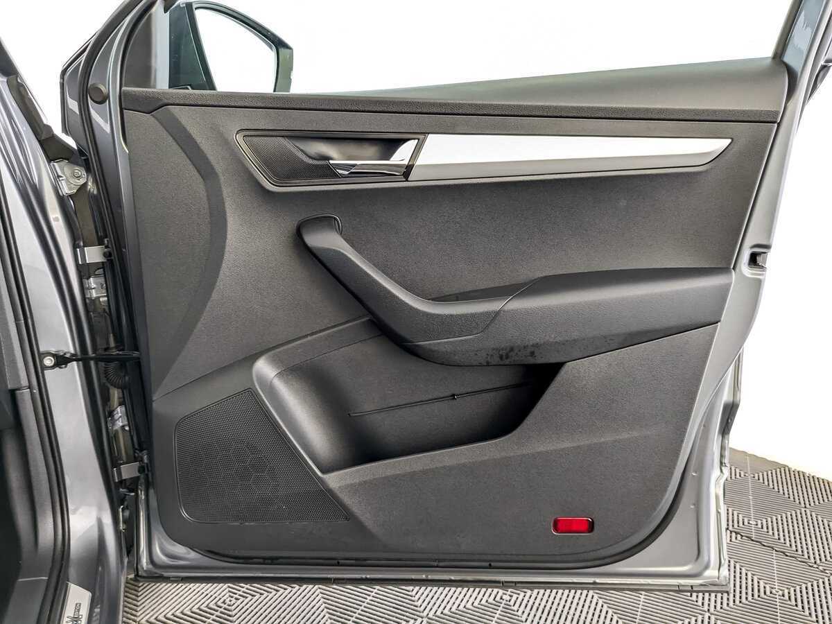 Купить Skoda Karoq, 2021, 72 481 км, фото №24