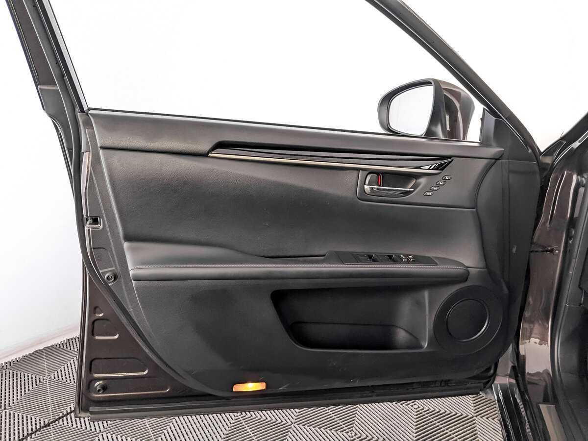 Купить Lexus ES 250, 2015, 136 409 км, фото №19