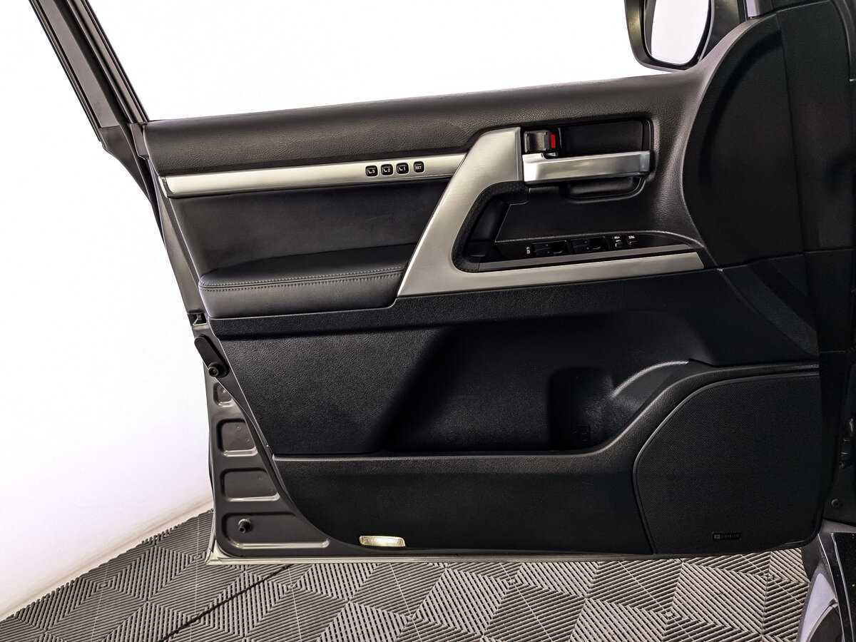 Купить Toyota Land Cruiser, 2019, 124 395 км, фото №17