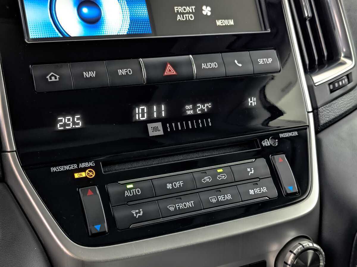 Купить Toyota Land Cruiser, 2019, 124 395 км, фото №24