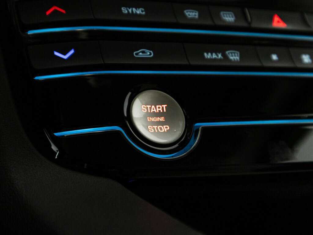 Купить Jaguar F-Pace, 2017, 73 860 км, фото №17