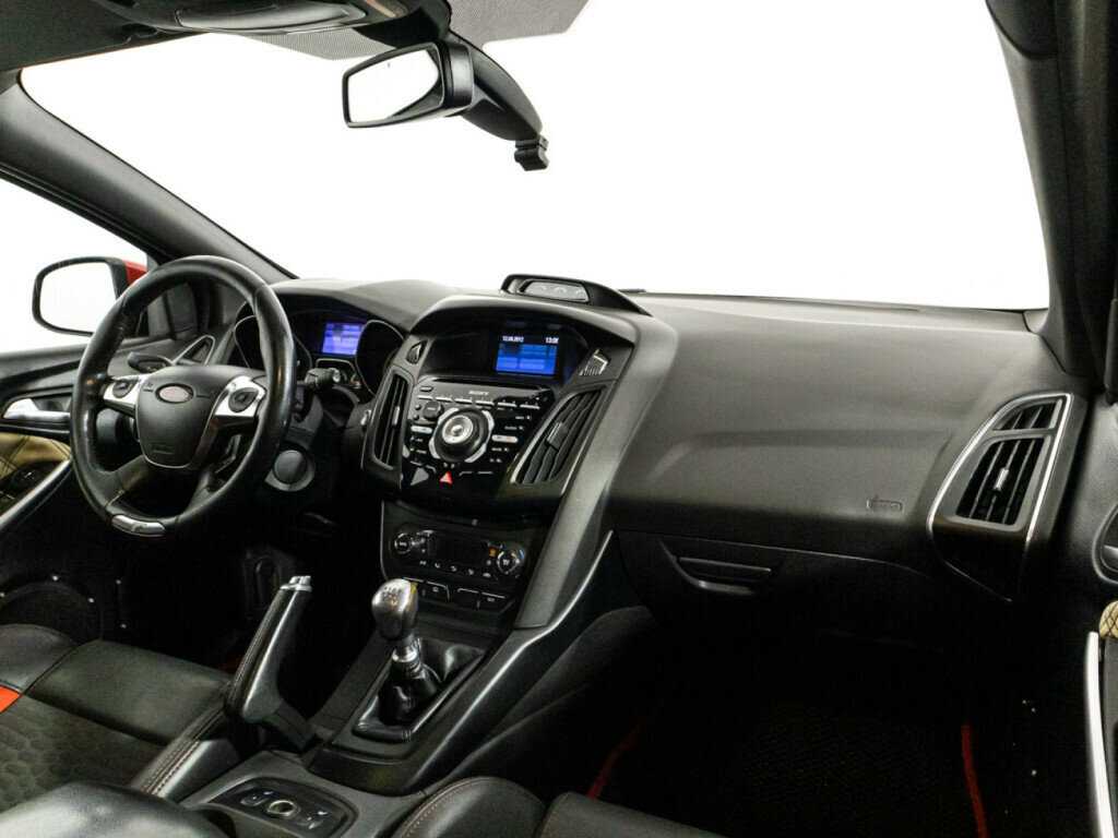 Купить Ford Focus ST, 2012, 167 938 км, фото №9