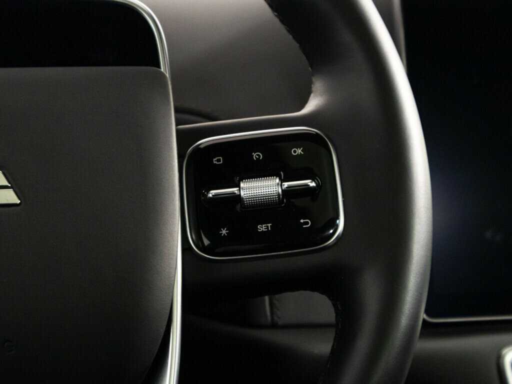 Купить LiXiang L7, 2023, 13 167 км, фото №21