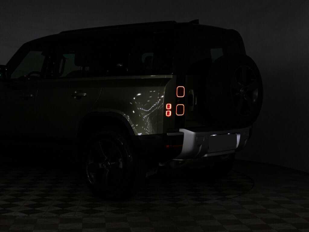 Купить Land Rover Defender 110, 2021, 42 309 км, фото №29