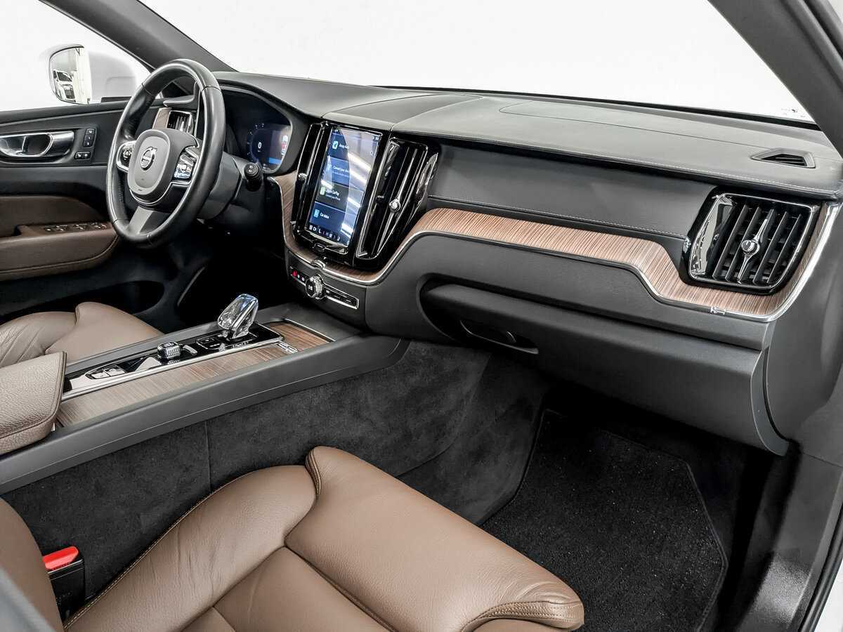 Купить Volvo XC60, 2021, 46 557 км, фото №11