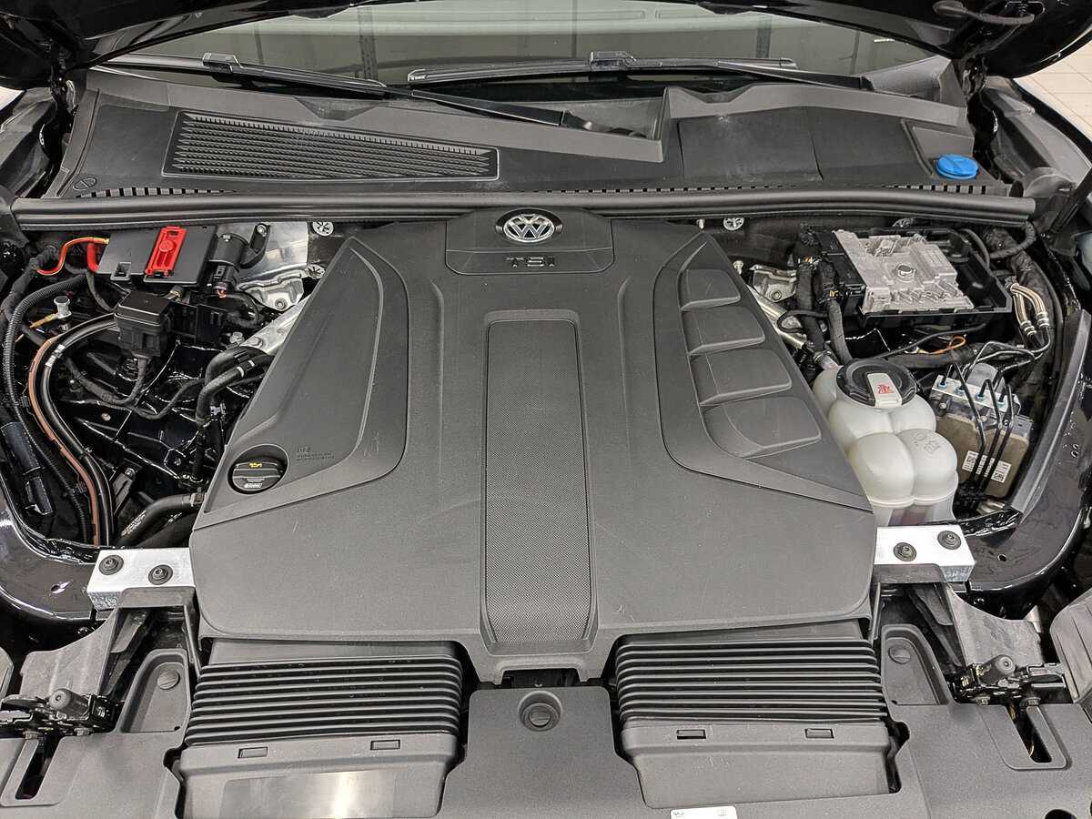 Купить Volkswagen Touareg, 2019, 98 122 км, фото №9