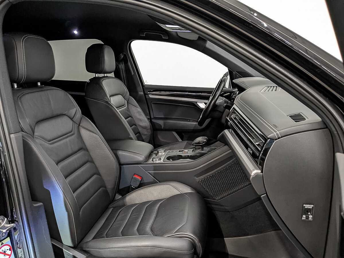 Купить Volkswagen Touareg, 2019, 98 122 км, фото №23