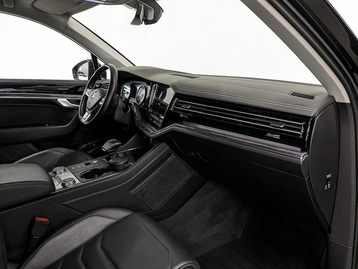 Купить Volkswagen Touareg, 2018, 91 783 км, фото №13
