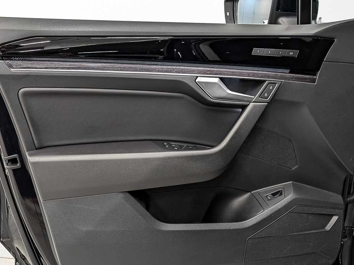 Купить Volkswagen Touareg, 2018, 91 783 км, фото №19